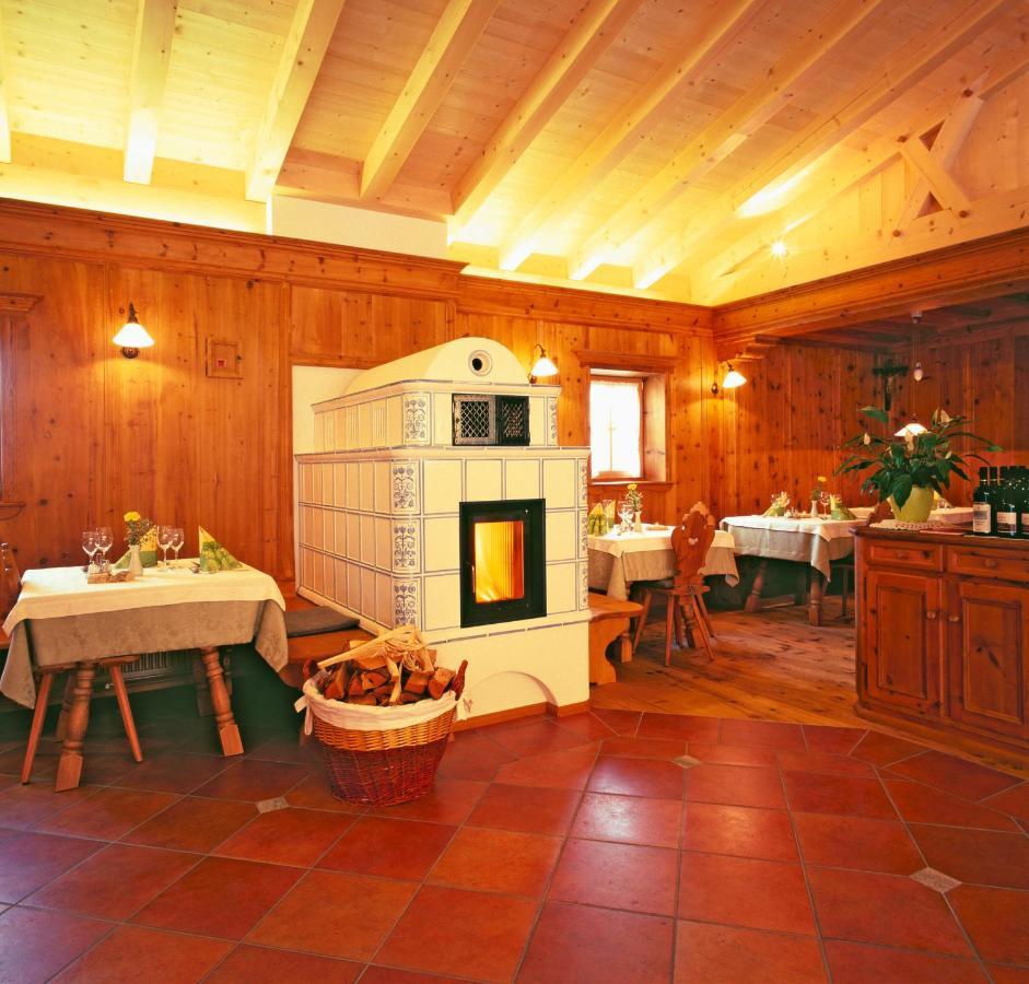 Gasthof Weisses Kreuz Naturns Zewnętrze zdjęcie