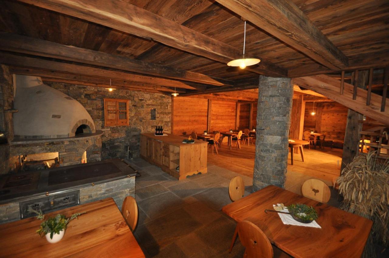 Gasthof Weisses Kreuz Naturns Zewnętrze zdjęcie